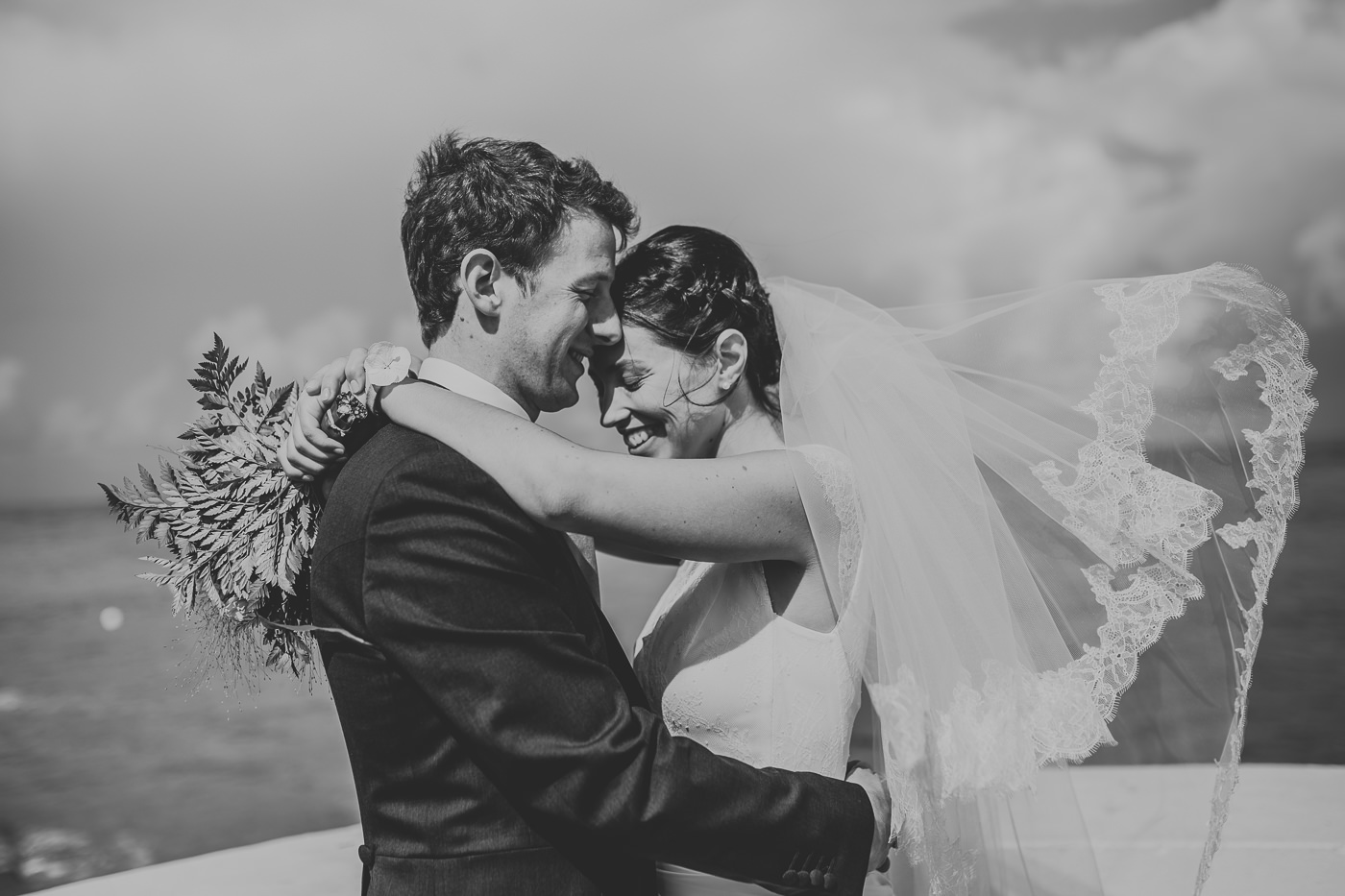 photographe de mariage dans la Manche au Chateau de la Crête
