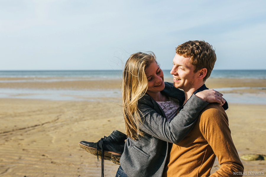 seance-engagement-bord-mer-plage-luc-sur-mer_0009.jpg