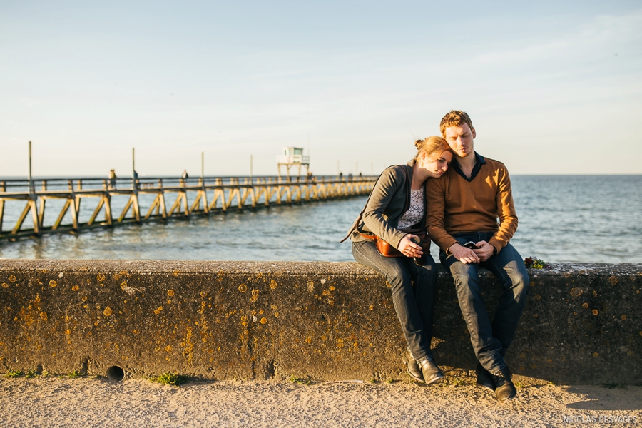 seance-engagement-bord-mer-plage-luc-sur-mer_0033.jpg