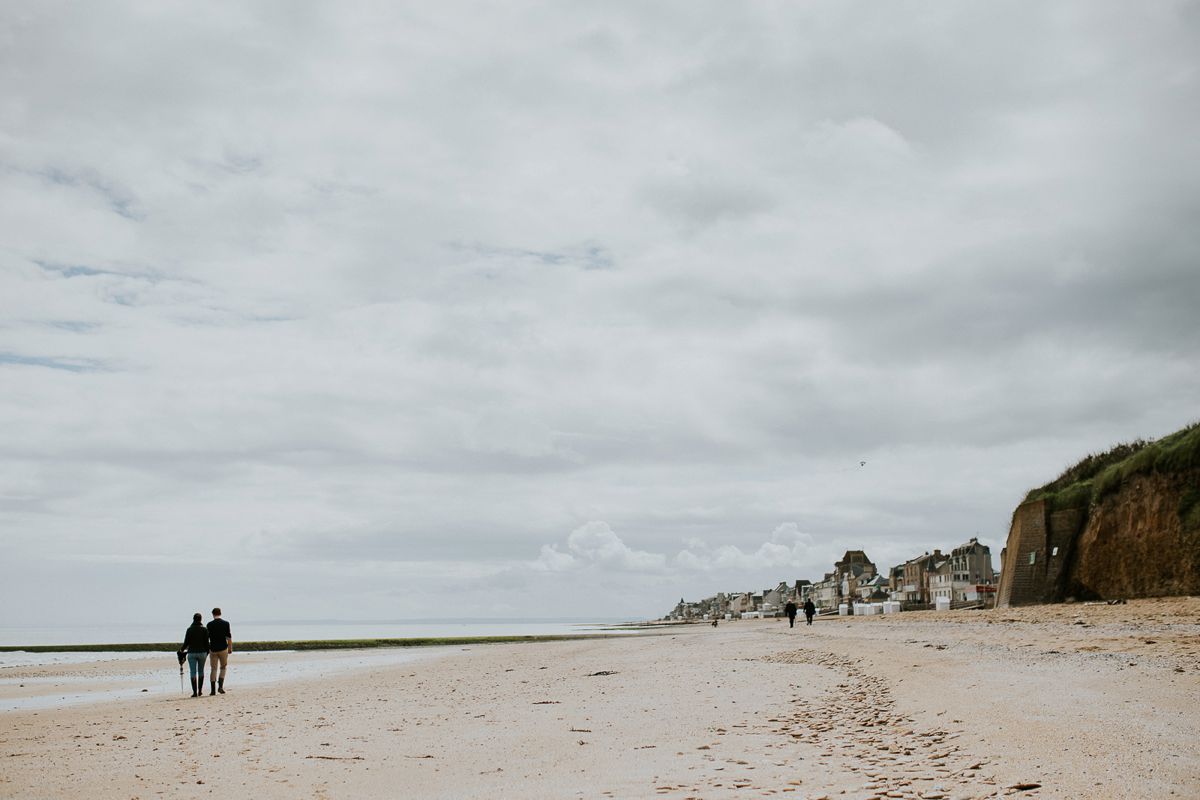 seance-couple-engagement-plage-saint-aubin-falaises-nicolasdesvages_0025.jpg