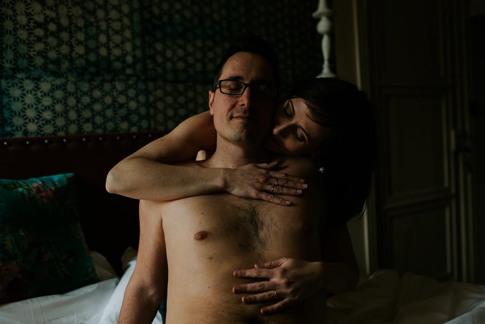 photographe-seance-couple-intimiste-cocooning_0028.jpg