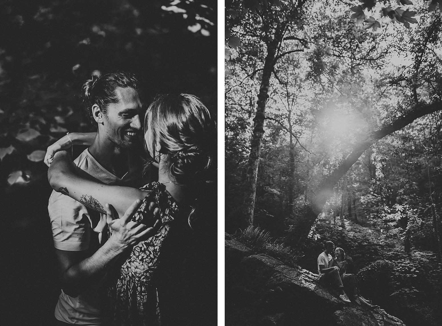 couple complice en noir et blanc