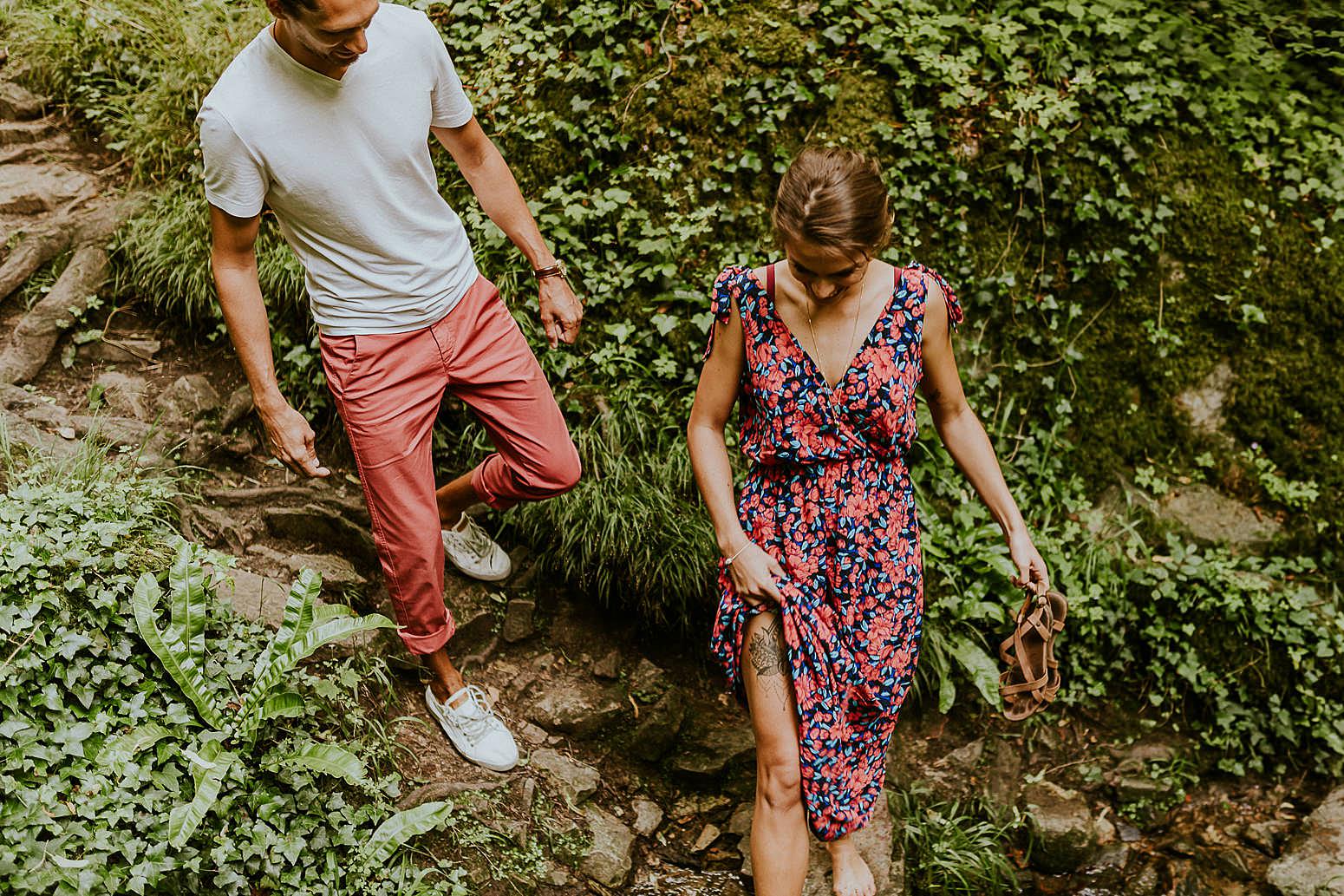 séance photo amoureux au bord de la rivière